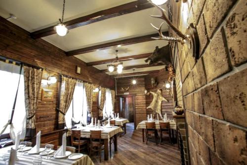 Загородный ресторанный комплекс Трактир Берендей. Охотничий зал