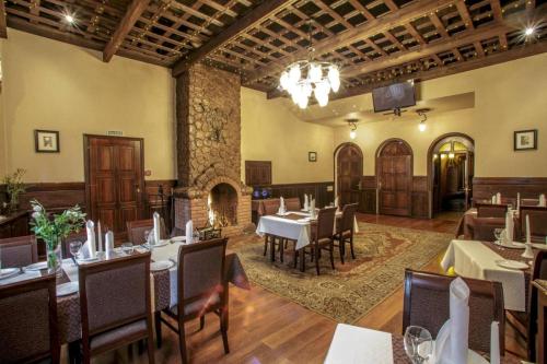 Загородный ресторанный комплекс Трактир Берендей. Старый зал