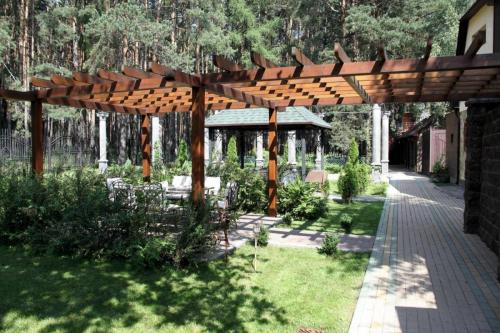 Загородный ресторанный комплекс Трактир Берендей. Летний дворик