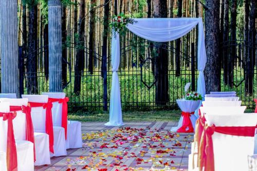 Загородный ресторанный комплекс Трактир Берендей. Летний дворик