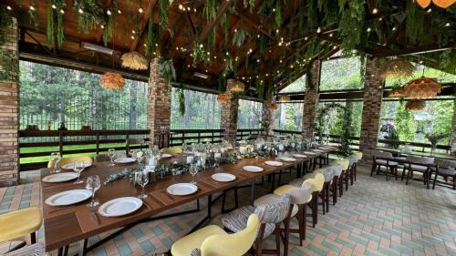 Загородный ресторанный комплекс Трактир Берендей. Летний дворик