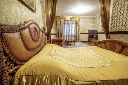 Загородный ресторанный комплекс Трактир Берендей. Номер Полулюкс «Султан»